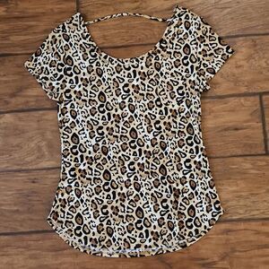 No Boundaries animal leopard print juniors large (11-13) blouse